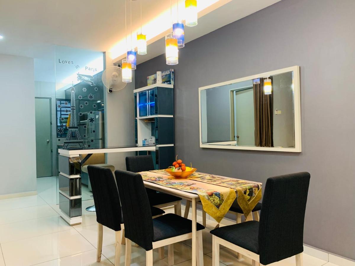 Holiday home Ks1 Sky Mirror Double Storey House